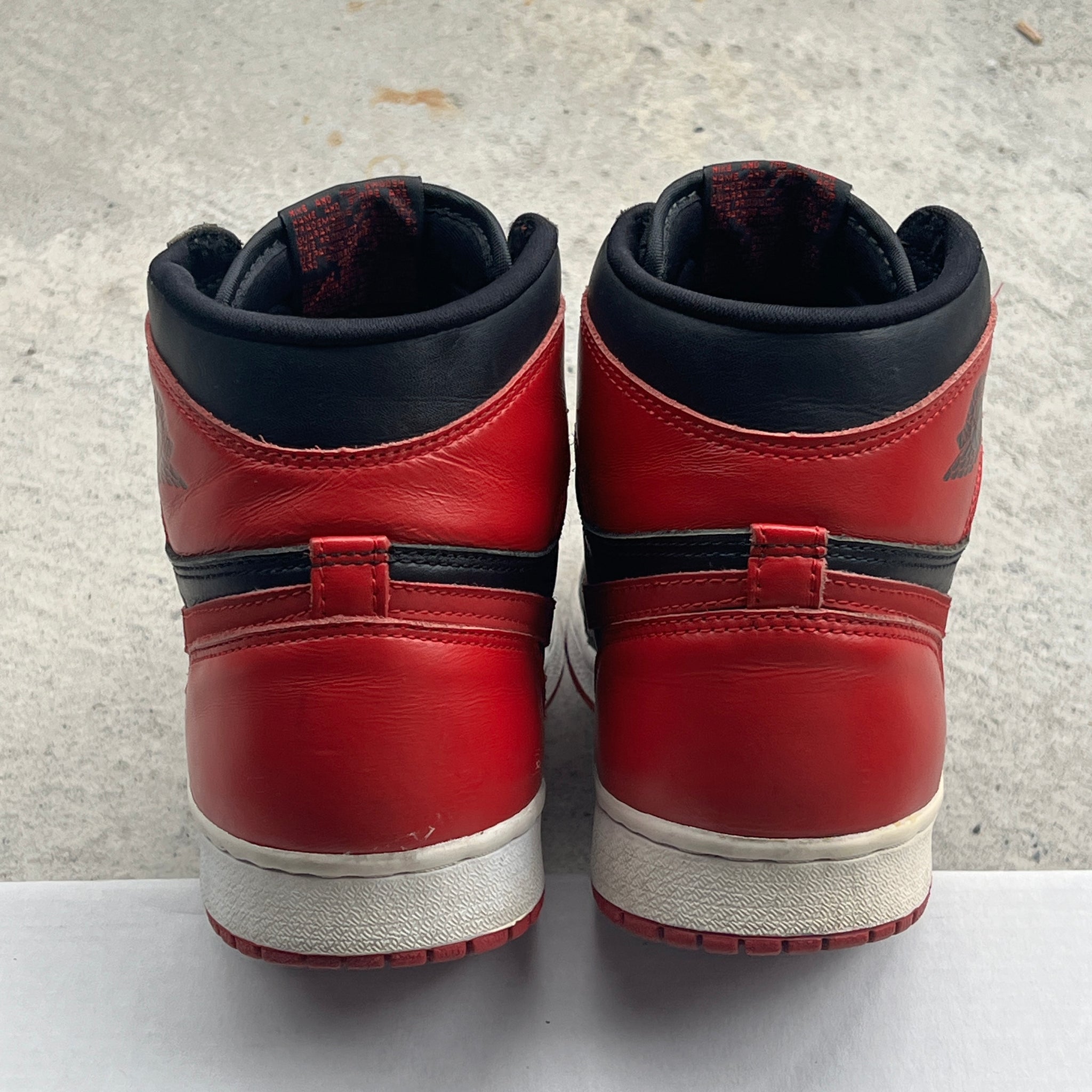 9 US - JORDAN 1 BLACK/RED 1995
