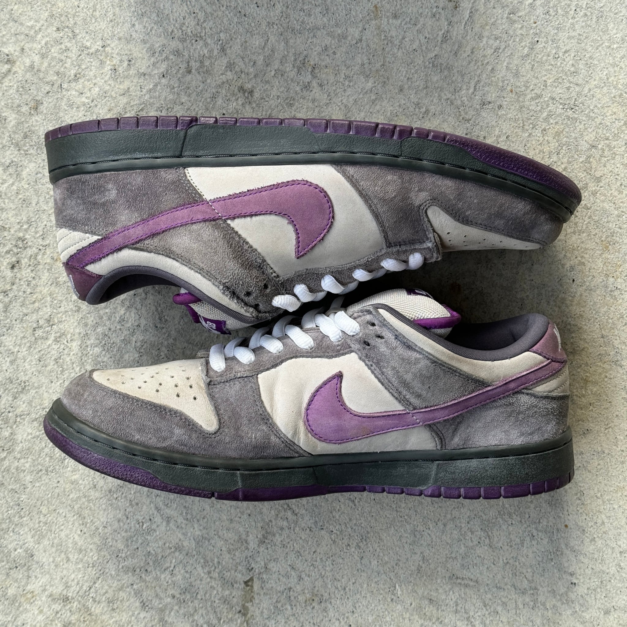 12 US - NIKE SB DUNK LOW PURPLE PIGEON W BOX 2006