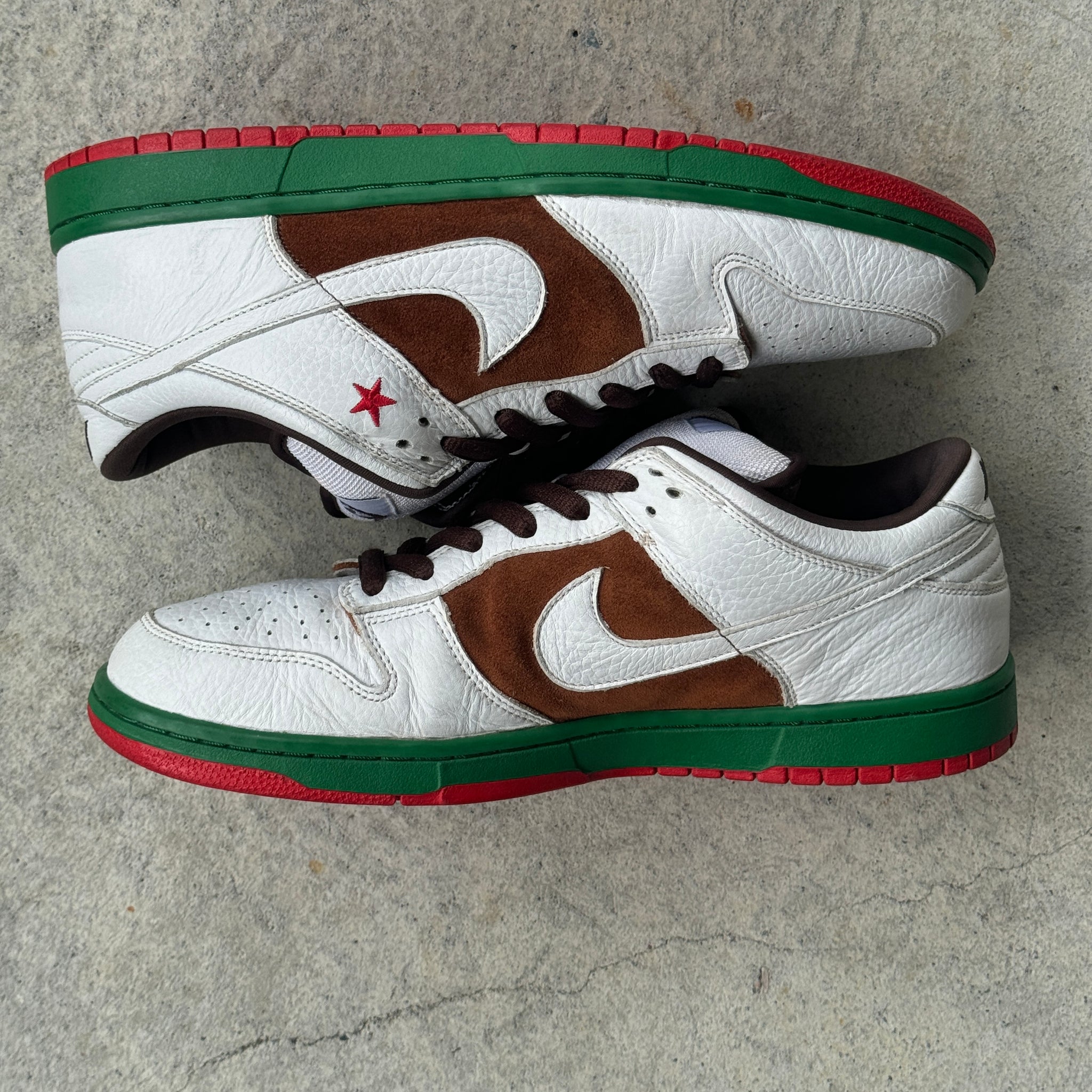 13 US - NIKE SB DUNK LOW CALI 2004