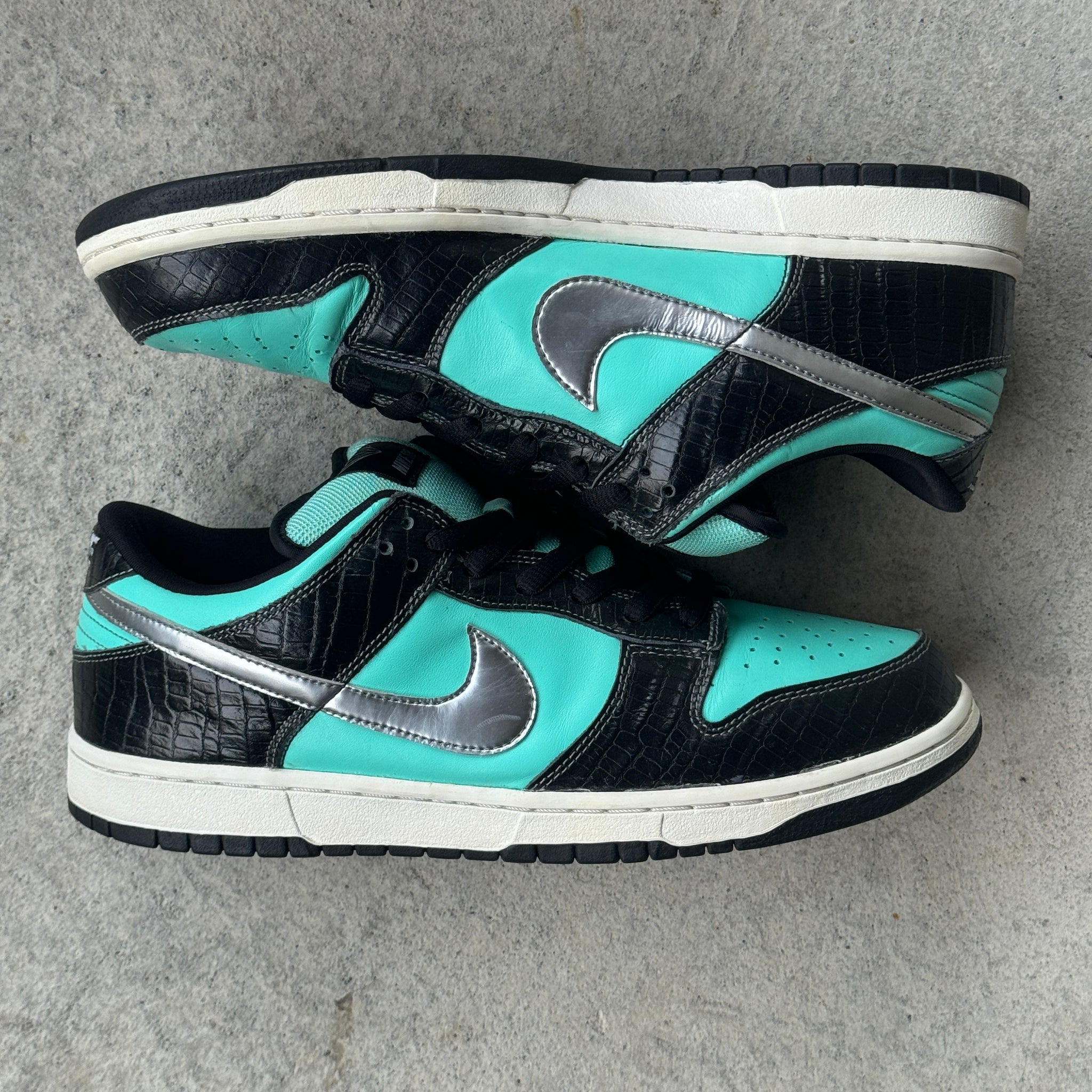 12 US - NIKE SB DUNK LOW TIFFANY W BOX 2005