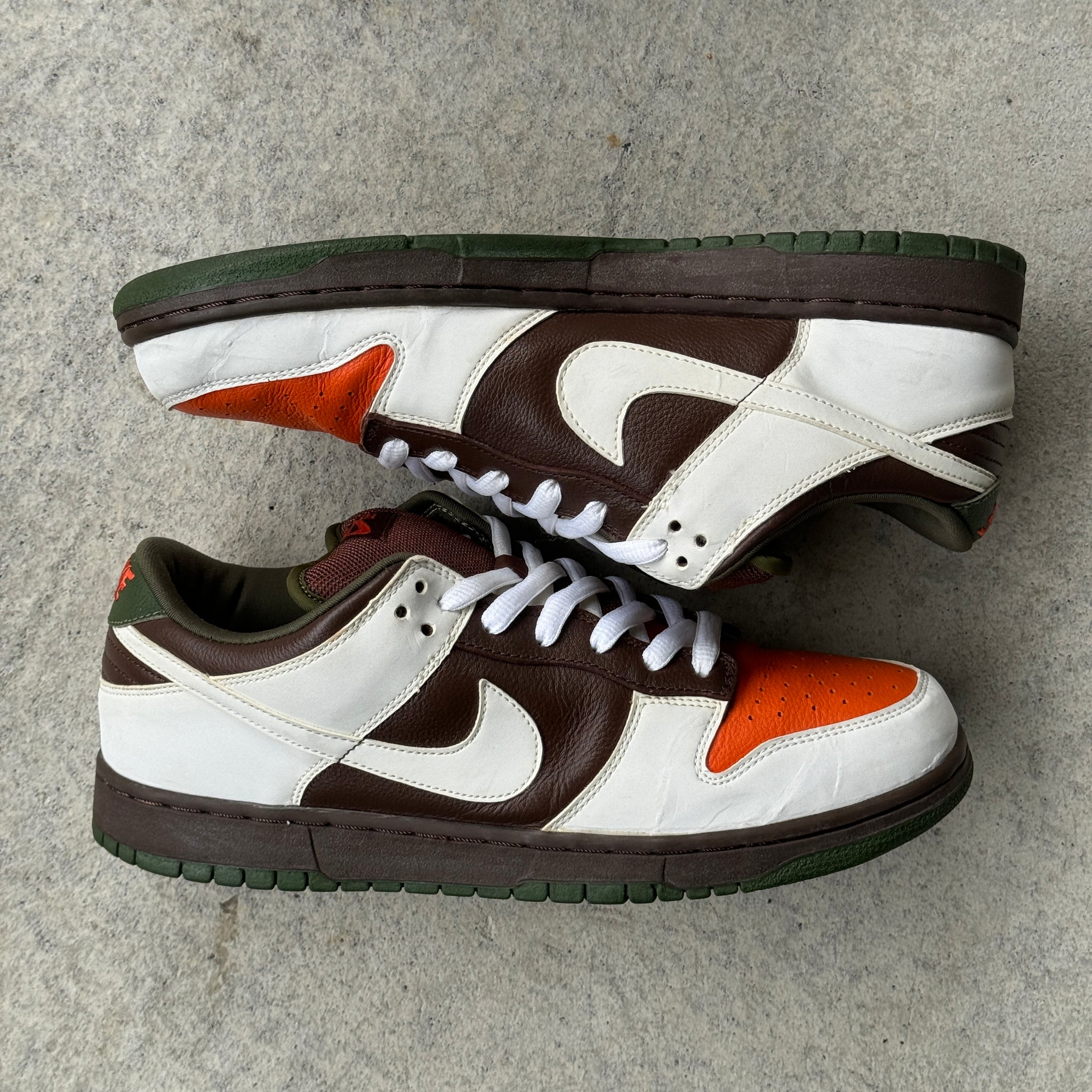 10.5 US - NIKE SB DUNK LOW OOMPA LOOMPA 2005