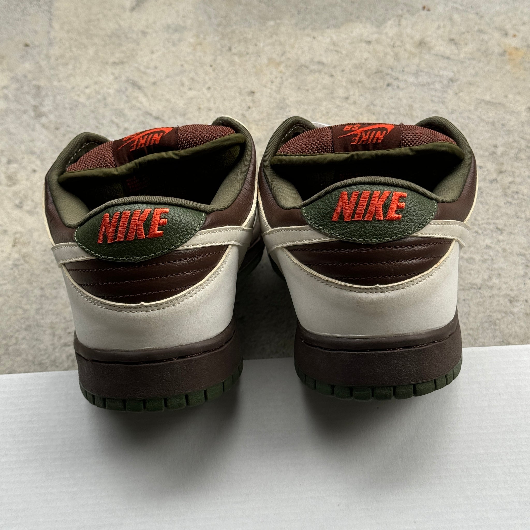 10.5 US - NIKE SB DUNK LOW OOMPA LOOMPA 2005