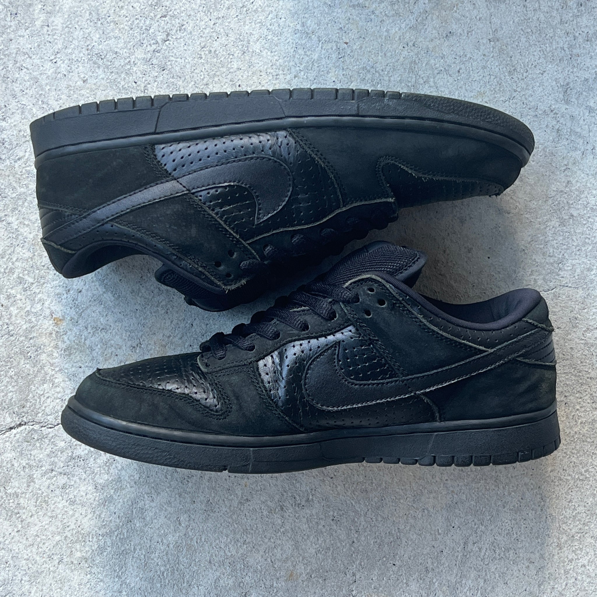 10.5 US - NIKE SB DUNK LOW GINO IANNUCCI 2002